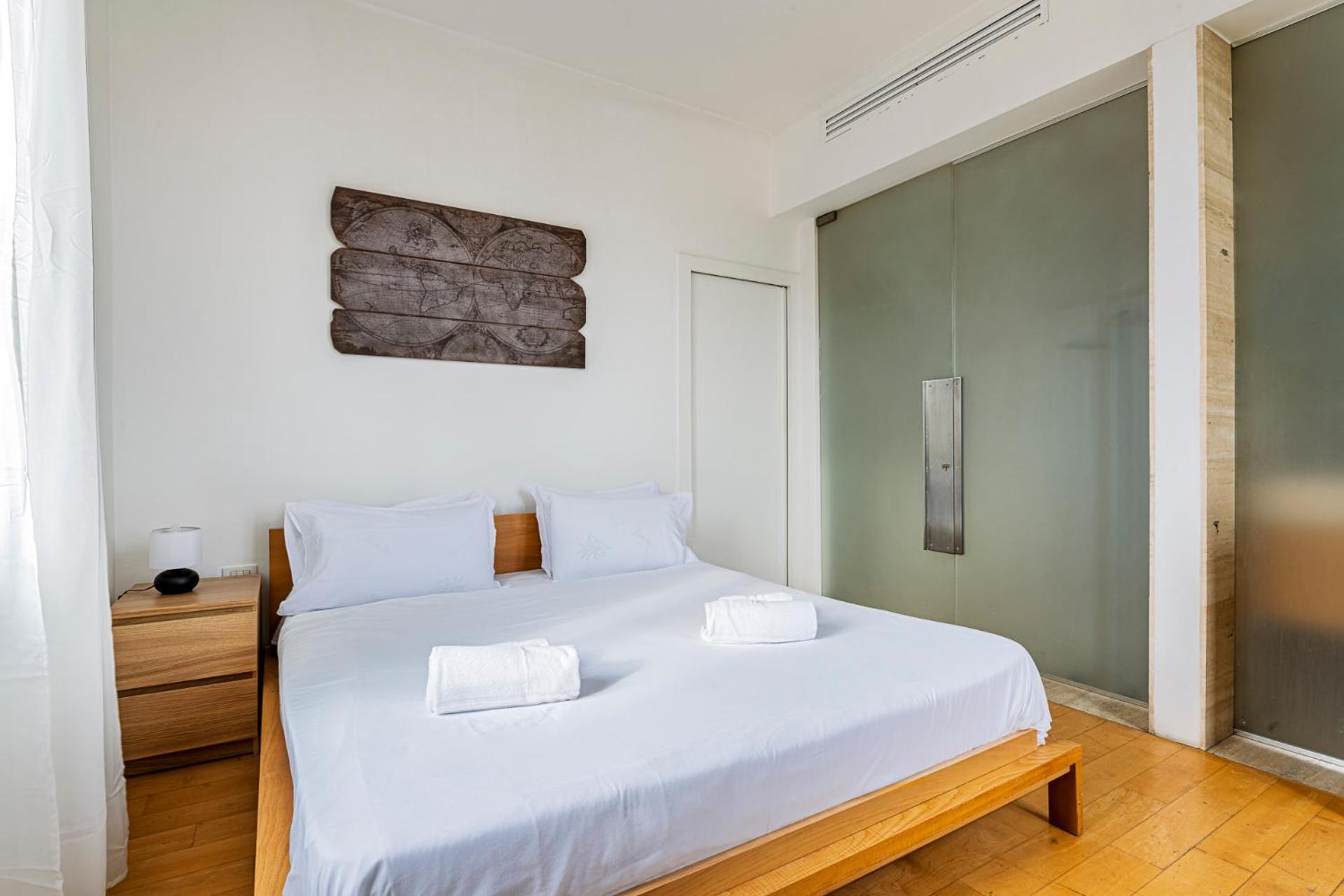 One Bedroom Apartment In Brera ミラノ エクステリア 写真